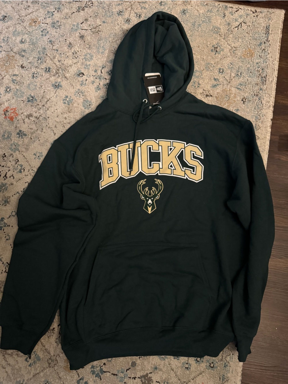 Milwaukee Bucks NBA sweater